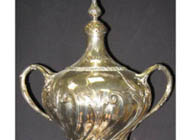 English Silver - Silver-plated Tea Urn